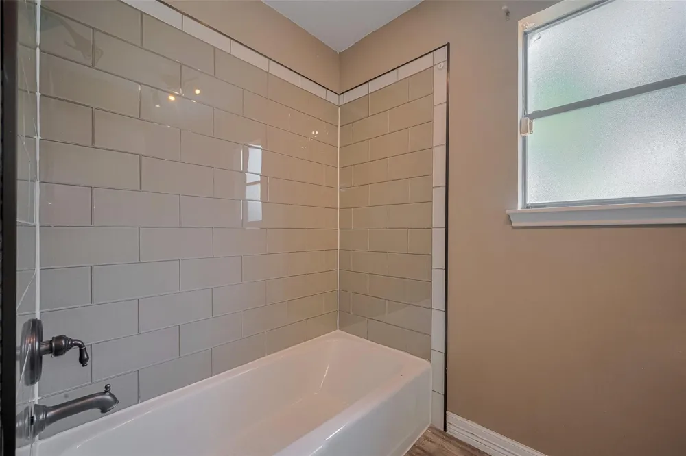 15509 Lakeview Drive Jersey Village, TX 77040