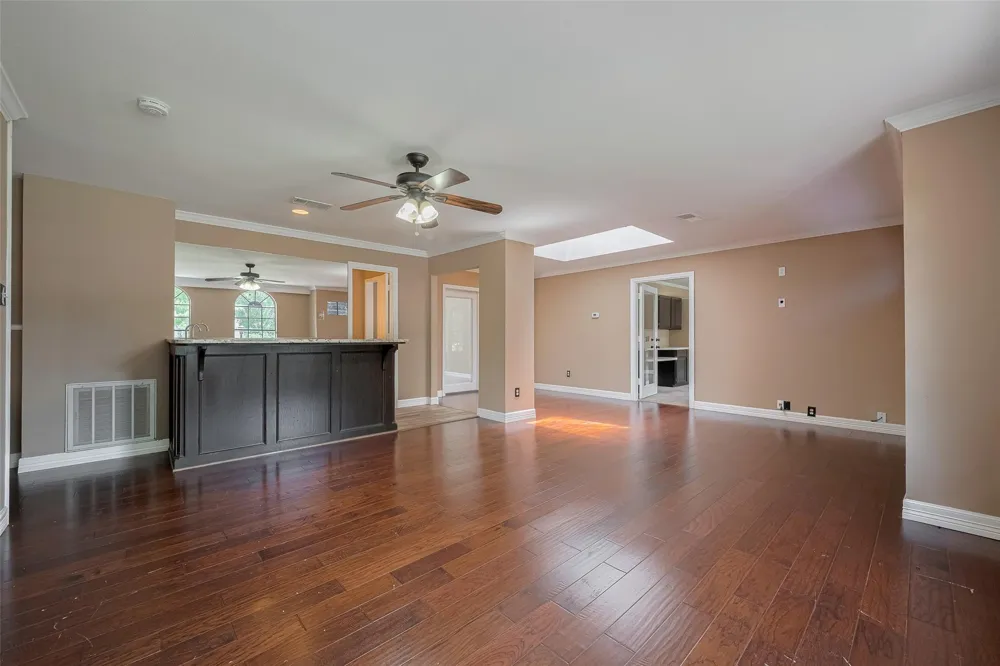 15509 Lakeview Drive Jersey Village, TX 77040