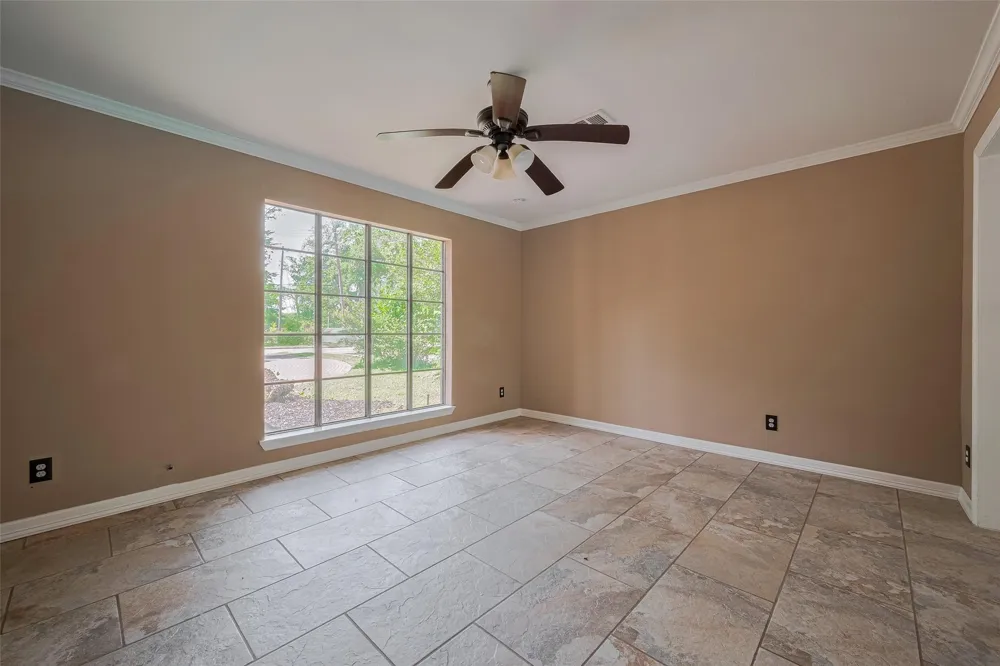 15509 Lakeview Drive Jersey Village, TX 77040