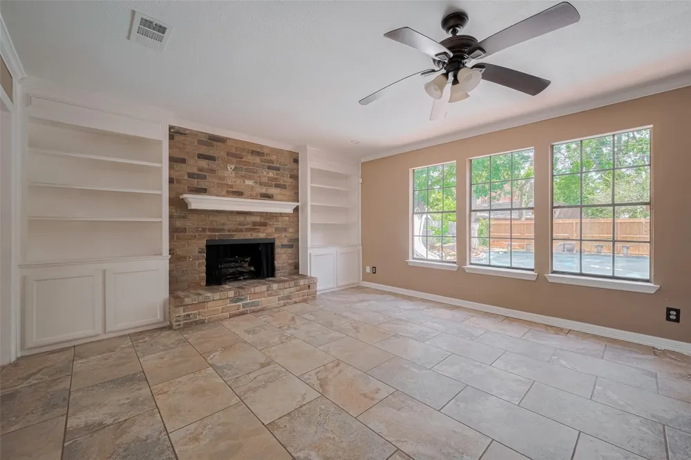 15509 Lakeview Drive Jersey Village, TX 77040