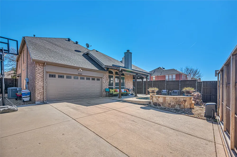 11261 Tenison Lane Frisco, TX 75033