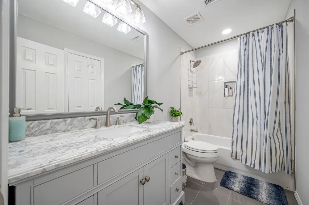 11261 Tenison Lane Frisco, TX 75033