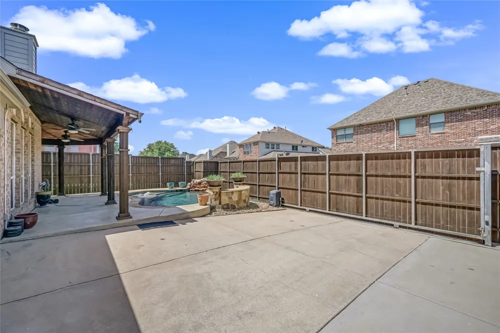 11261 Tenison Lane Frisco, TX 75033