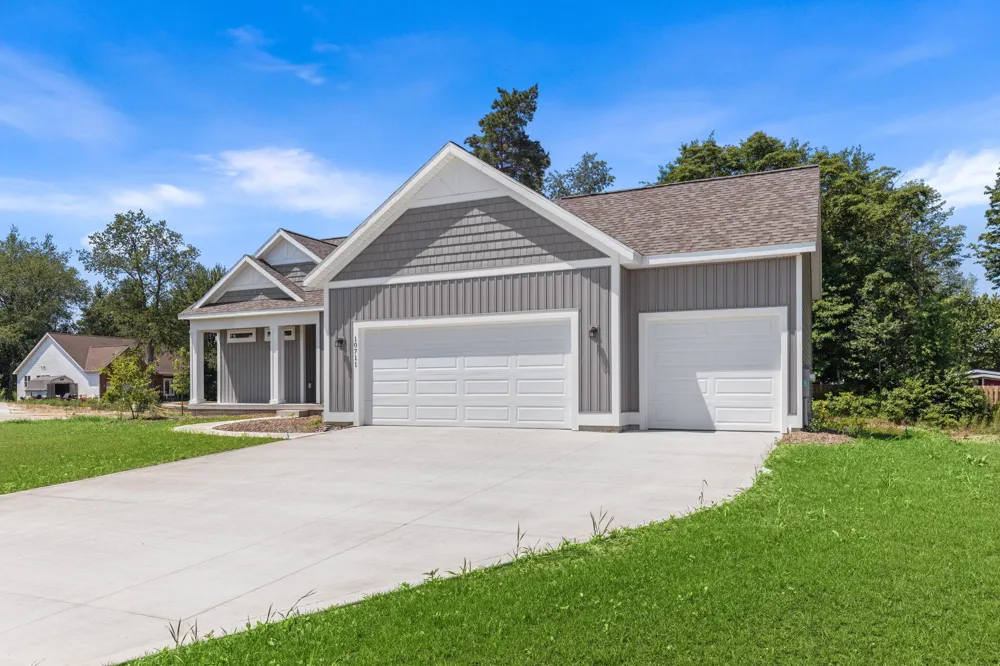 10711 Greyhound Avenue Allendale Charter Township, MI 49401