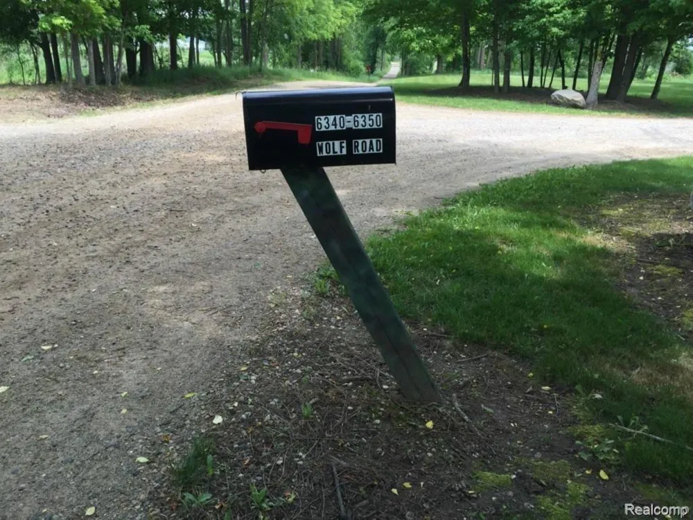 6350 Wolf Road Burnside Township, MI 48416