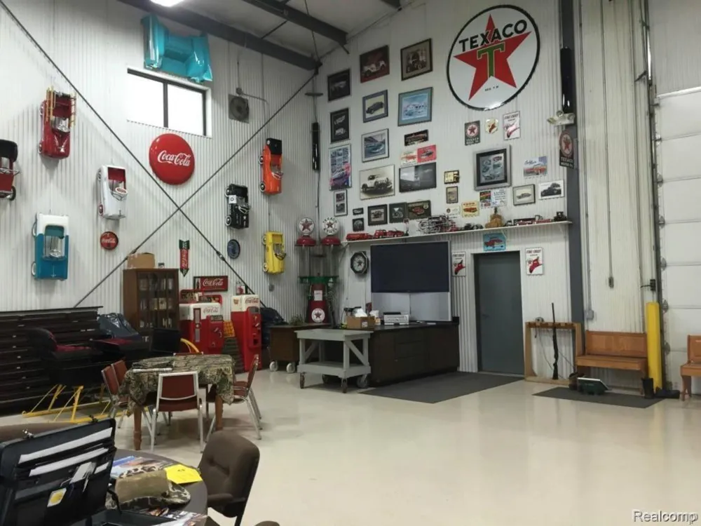 6350 Wolf Road Burnside Township, MI 48416