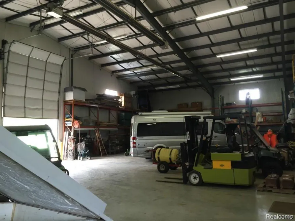 6350 Wolf Road Burnside Township, MI 48416