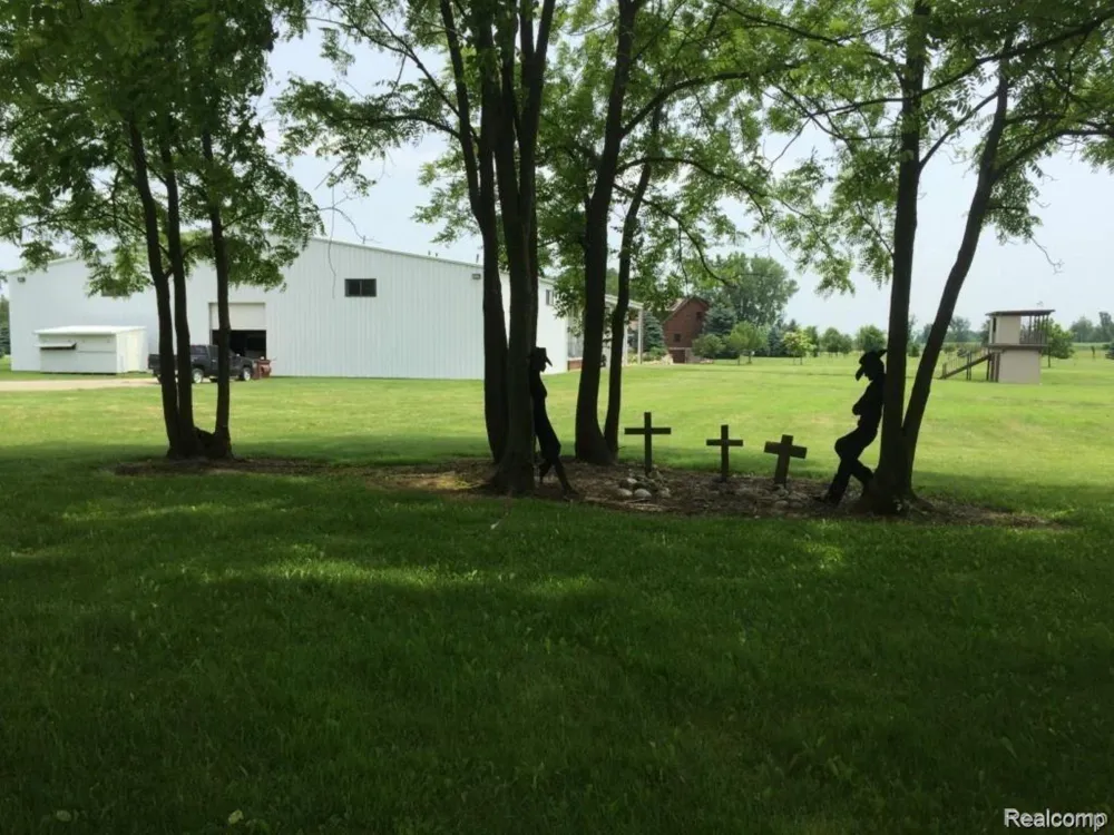 6350 Wolf Road Burnside Township, MI 48416