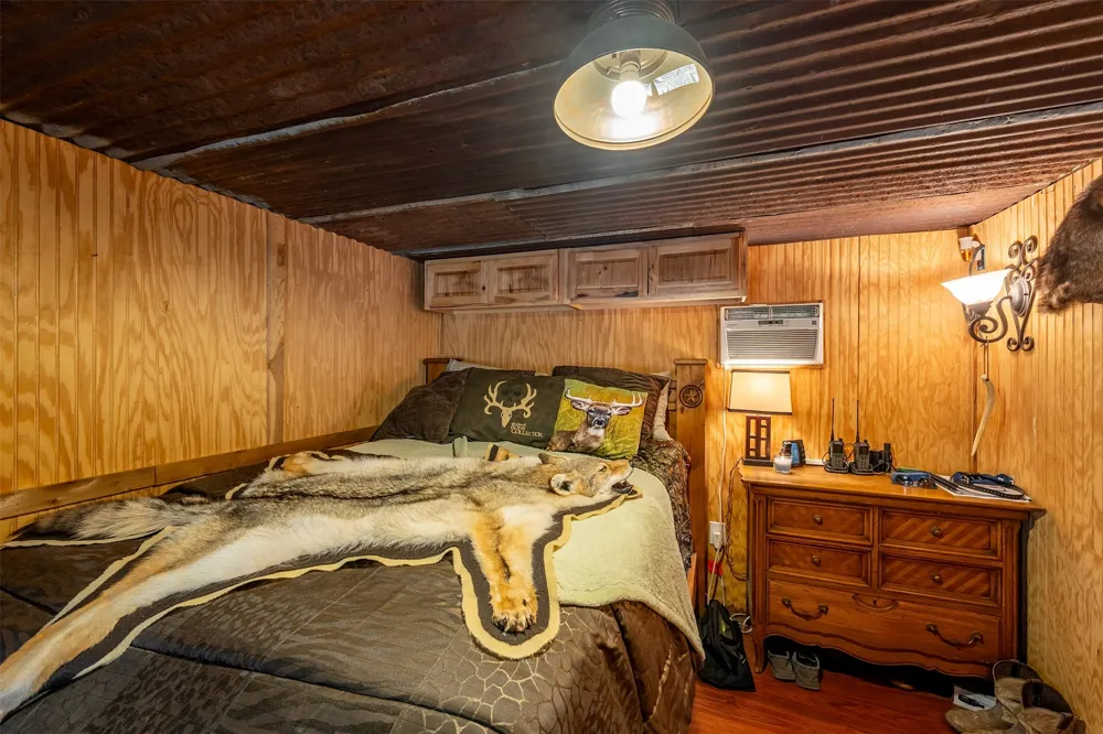139 NW County Road #1061 Talco, TX 75487