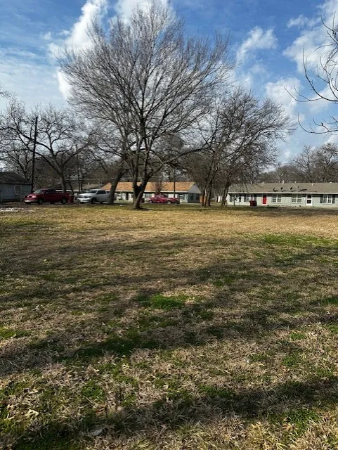 S Jernigan Street Bells, TX 75414