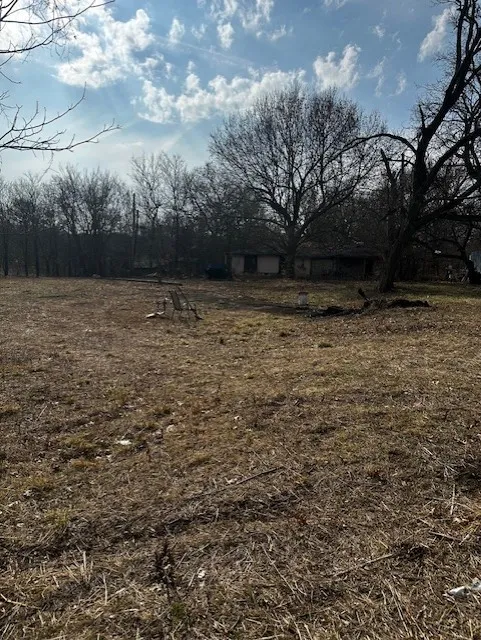 320 E Ford Street Bells, TX 75414
