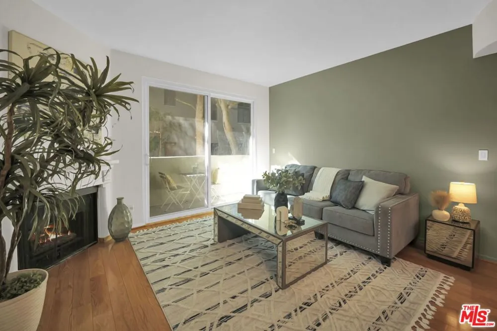 620 S Gramercy Place #135 Los Angeles, CA 90005