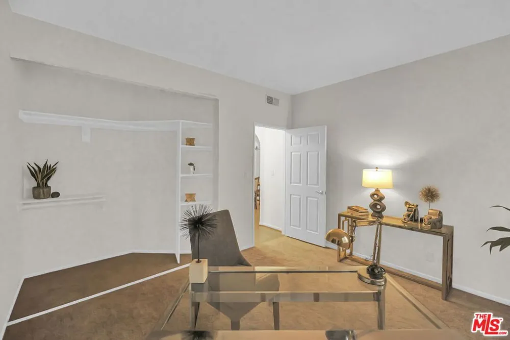 620 S Gramercy Place #135 Los Angeles, CA 90005