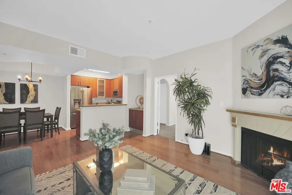 620 S Gramercy Place #135 Los Angeles, CA 90005