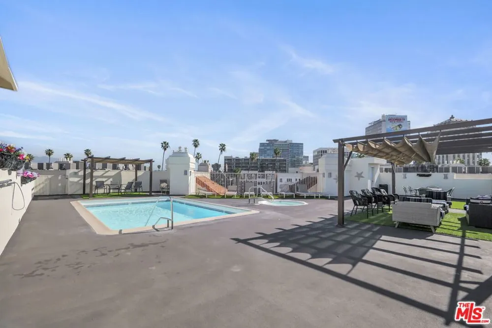 620 S Gramercy Place #135 Los Angeles, CA 90005