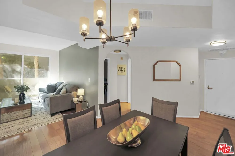 620 S Gramercy Place #135 Los Angeles, CA 90005