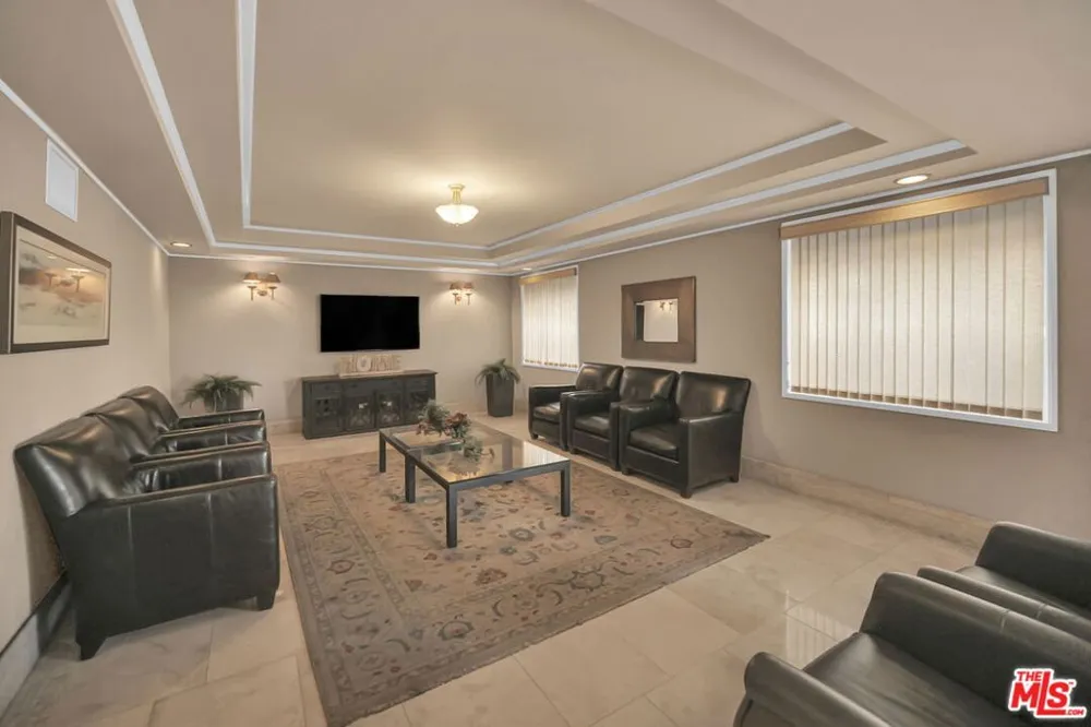 620 S Gramercy Place #135 Los Angeles, CA 90005