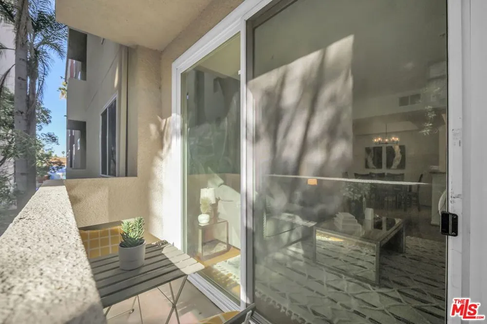620 S Gramercy Place #135 Los Angeles, CA 90005