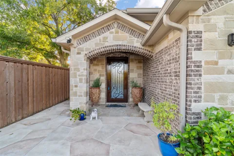 1006 Manning Street