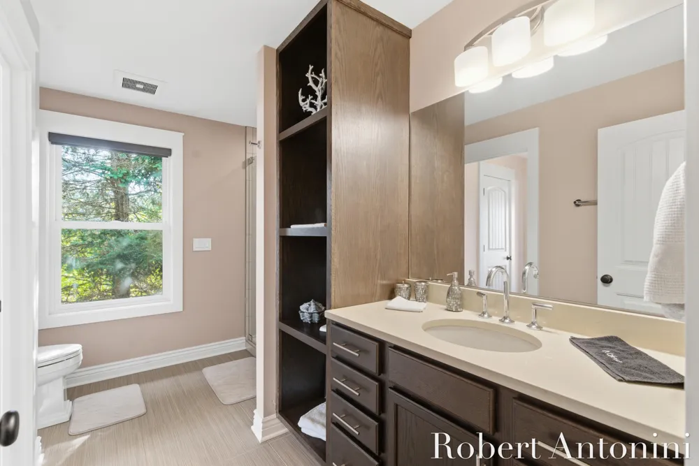 250 Shore Drive Yankee Springs Township, MI 49348