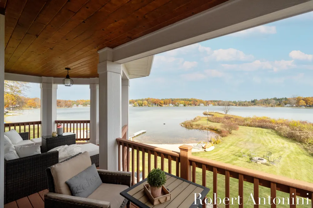 250 Shore Drive Yankee Springs Township, MI 49348