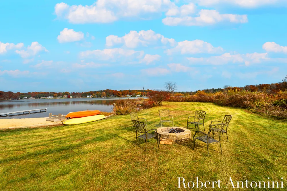 250 Shore Drive Yankee Springs Township, MI 49348