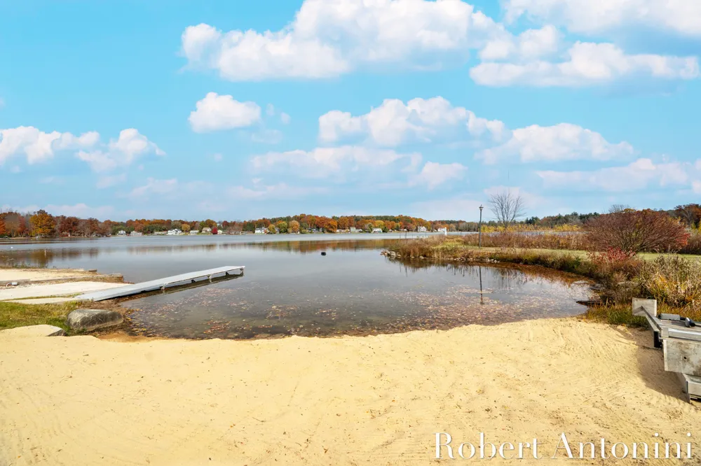 250 Shore Drive Yankee Springs Township, MI 49348