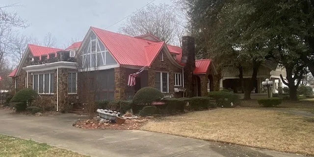 1404 W MAIN STREET Clarksville, TX 75426