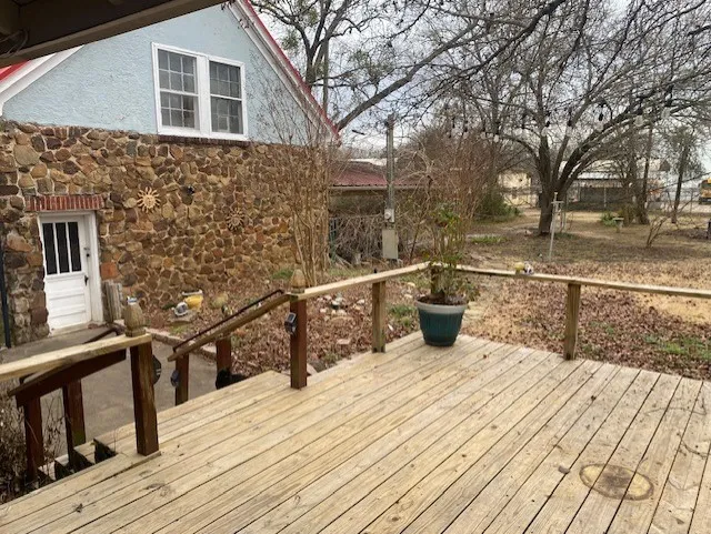 1404 W MAIN STREET Clarksville, TX 75426