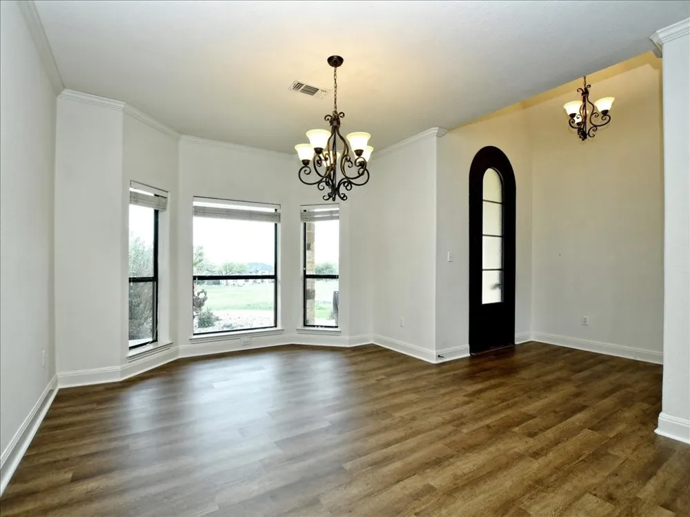 505 Vista View Trail Spicewood, TX 78669