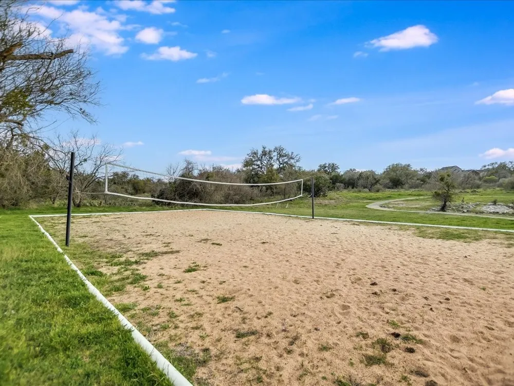505 Vista View Trail Spicewood, TX 78669