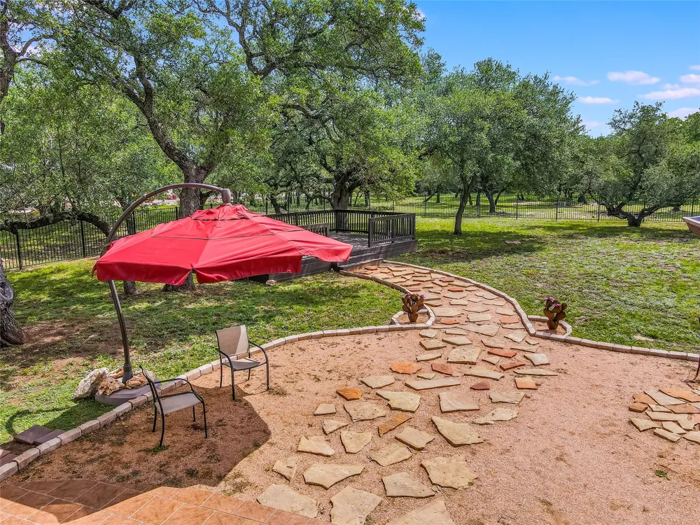 505 Vista View Trail Spicewood, TX 78669