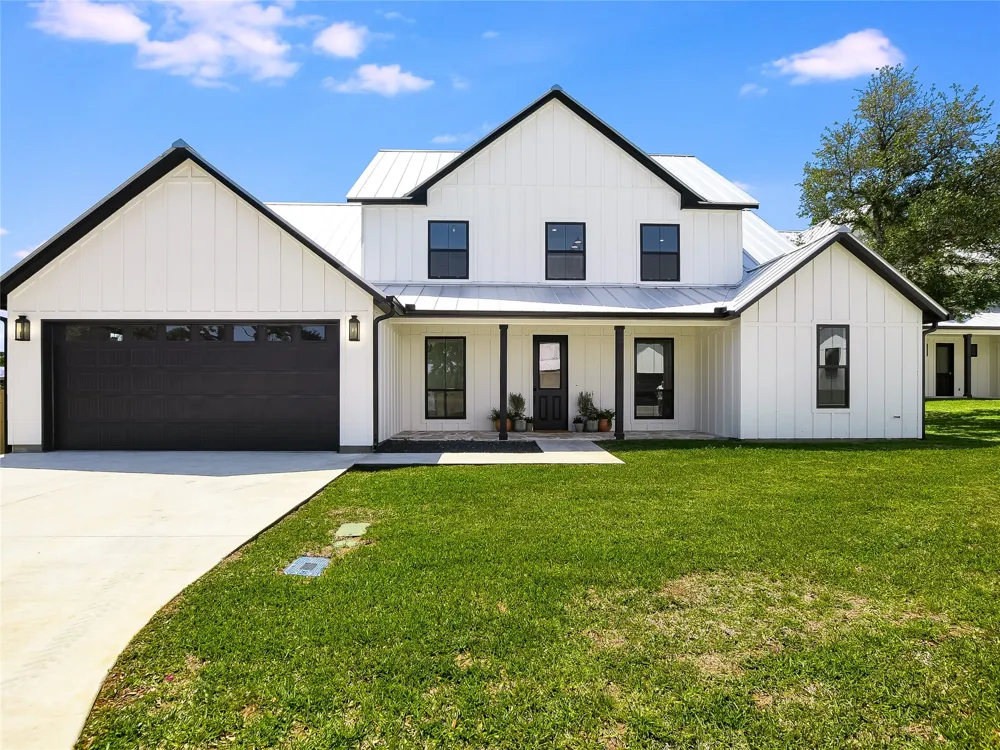 2411 Cherry Lane Kingsland, TX 78639