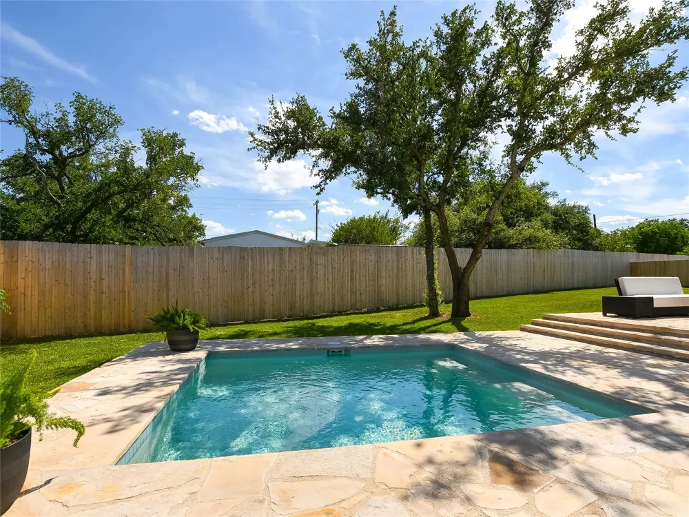 2411 Cherry Lane Kingsland, TX 78639