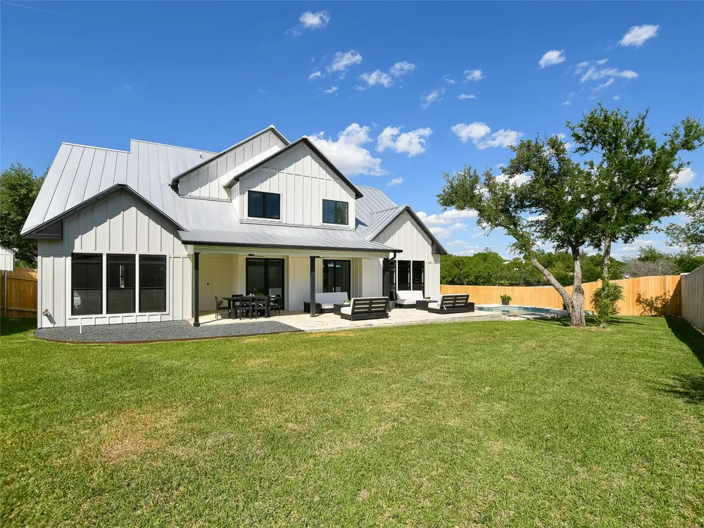 2411 Cherry Lane Kingsland, TX 78639