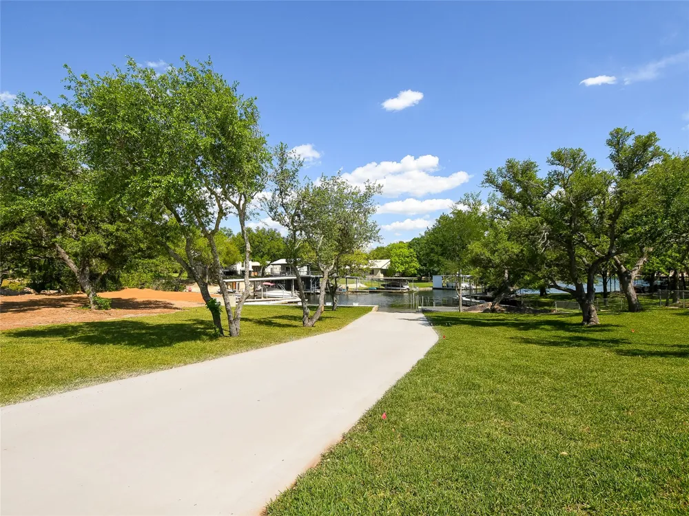 2411 Cherry Lane Kingsland, TX 78639