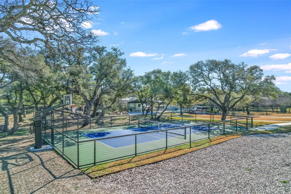 2411 Cherry Lane Kingsland, TX 78639