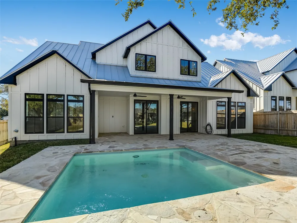 2419 Cherry Lane Kingsland, TX 78639