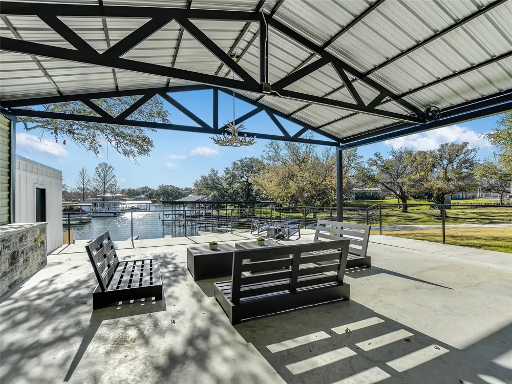 2419 Cherry Lane Kingsland, TX 78639