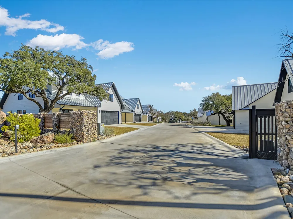 2419 Cherry Lane Kingsland, TX 78639