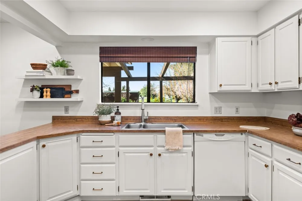 1041 Washington Willows, CA 95988