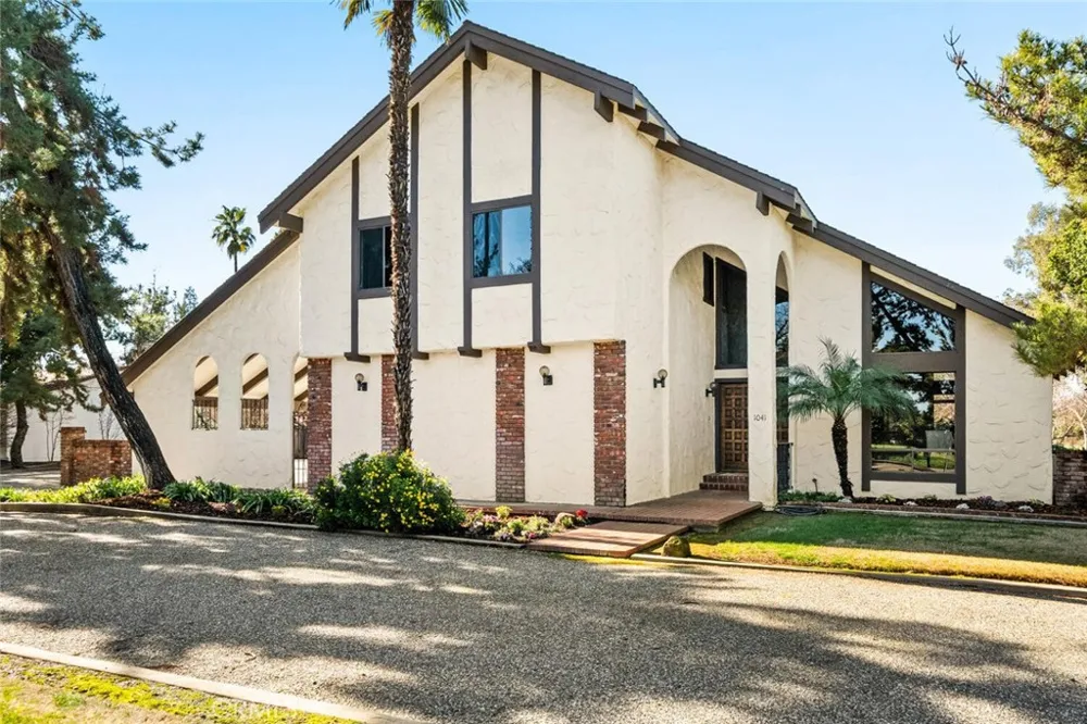 1041 Washington Willows, CA 95988