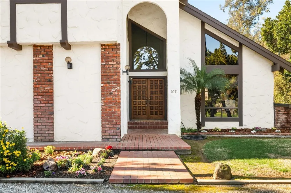 1041 Washington Willows, CA 95988
