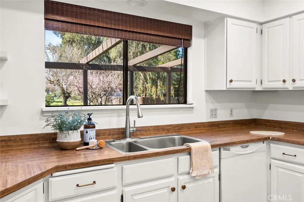 1041 Washington Willows, CA 95988
