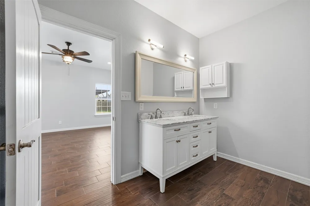 1205 Avenue B Lacy Lakeview, TX 76705