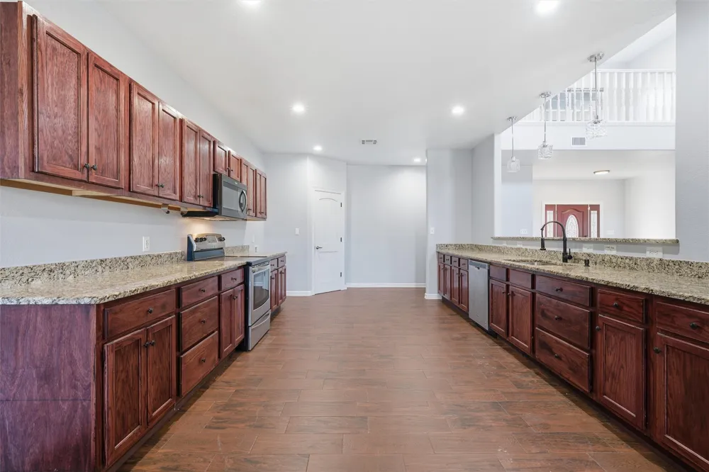 1205 Avenue B Lacy Lakeview, TX 76705