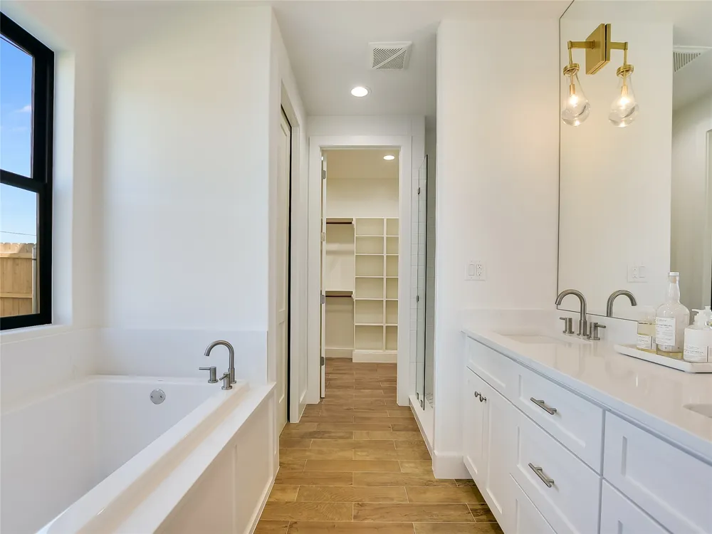 2403 Cherry Lane Kingsland, TX 78639