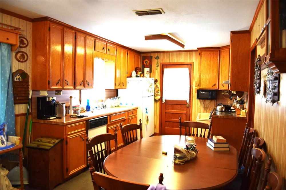 145 Loop Road Minden, LA 71055
