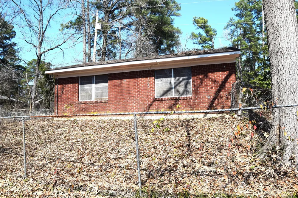 145 Loop Road Minden, LA 71055