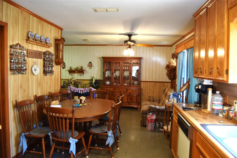 145 Loop Road Minden, LA 71055